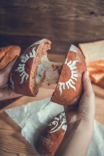 廣西玉林烘焙學校哪個好,學做烘焙多少錢？